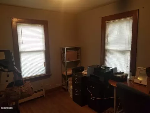 516 W Dewey, Freeport, IL 61032 photo 7