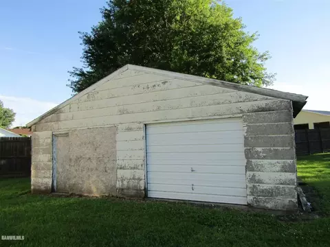 702 N Broad St, Lanark, IL 61046 photo 4