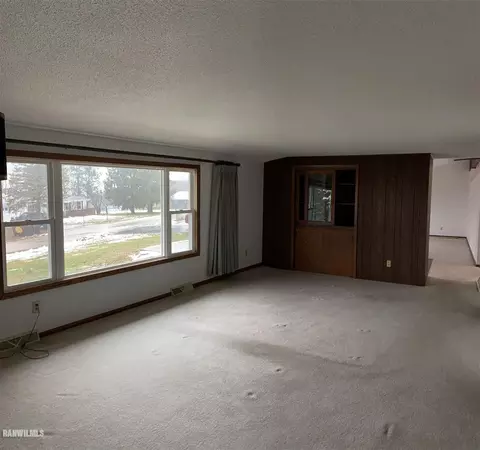 10635 Loop Rd, Savanna, IL 61074 photo 13