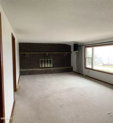 10635 Loop Rd, Savanna, IL 61074 photo 11