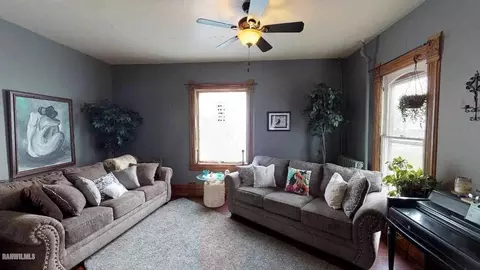 533 E Locust St, Lanark, IL 61046 photo 3