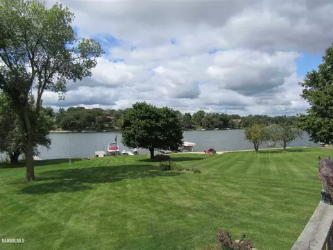 1-67 68 Captains Dr, Lanark, IL 61046 photo 6