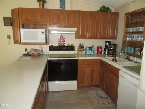 1-67 68 Captains Dr, Lanark, IL 61046 photo 9