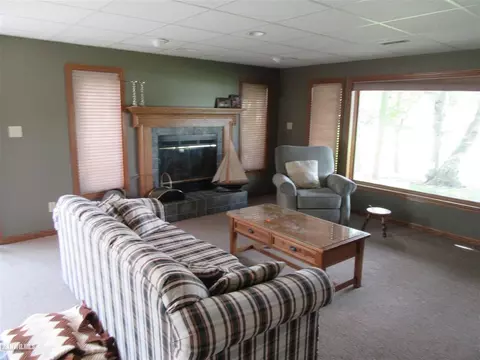 1-67 68 Captains Dr, Lanark, IL 61046 photo 14