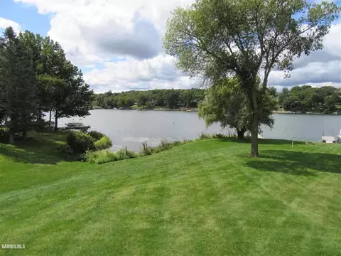 1-67 68 Captains Dr, Lanark, IL 61046 photo 5