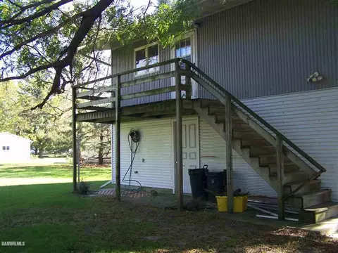 503 Marion, Chadwick, IL 61051 photo 9