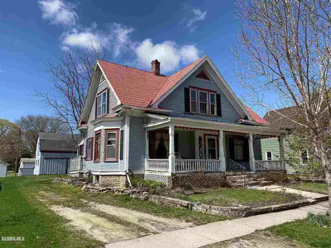 310 Snow St, Chadwick, IL 61014 photo 1