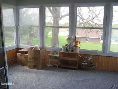 1220 W Cable St, Freeport, IL 61032 photo 8