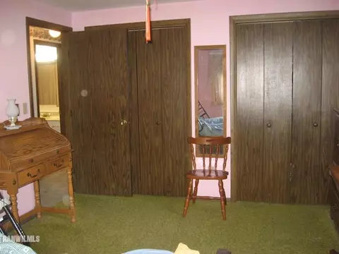 1220 W Cable St, Freeport, IL 61032 photo 6