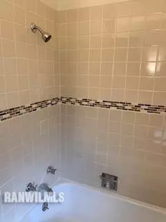 610 Ringold, Freeport, IL 61032 photo 5