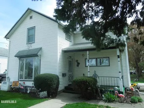 313 John St, Warren, IL 61087 photo 4