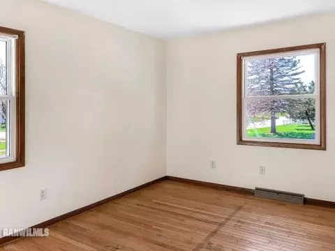 1908 Middlebury Rd, Freeport, IL 61032 photo 16