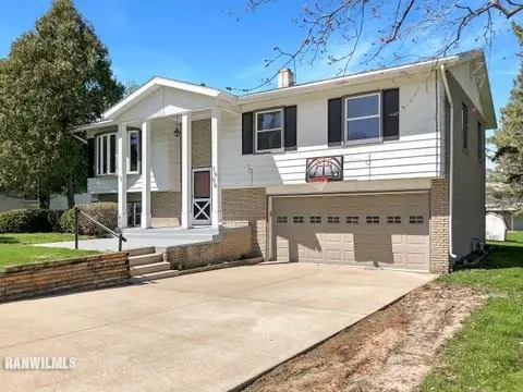 1908 Middlebury Rd, Freeport, IL 61032 photo 2