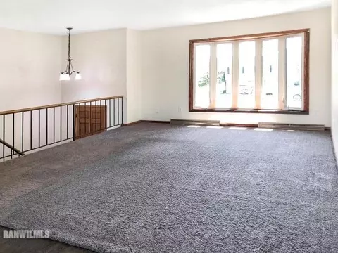 1908 Middlebury Rd, Freeport, IL 61032 photo 7