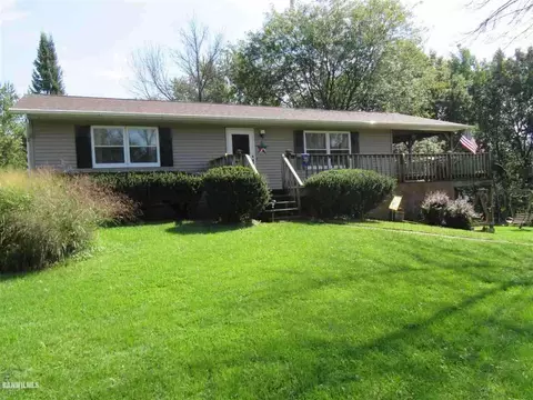 3-472 Heather Ct, Lanark, IL 61046 photo 2