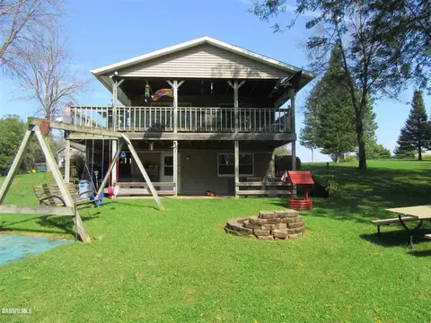 3-472 Heather Ct, Lanark, IL 61046 photo 3