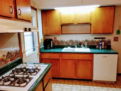 404 Stephen Dr, Lanark, IL 61046 photo 2