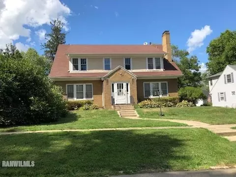 1414 W Stover St, Freeport, IL 61032 photo 2