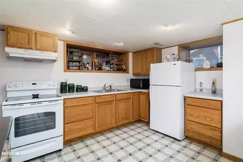 202 Blaine St, Leaf River, IL 61047 photo 20