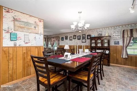 202 Blaine St, Leaf River, IL 61047 photo 12