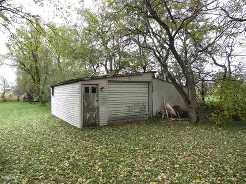 25448 Georgetown Rd, Lanark, IL 61046 photo 4