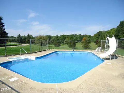 3105 Forest Rd, Freeport, IL 61032 photo 5