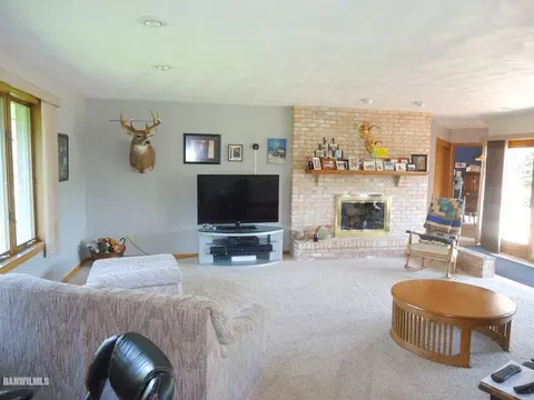 3105 Forest Rd, Freeport, IL 61032 photo 15