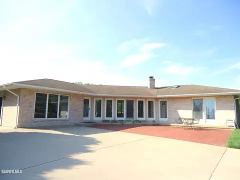 3105 Forest Rd, Freeport, IL 61032 photo 3