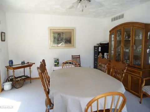 3105 Forest Rd, Freeport, IL 61032 photo 12