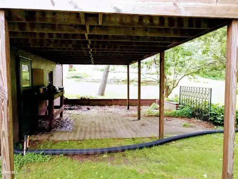 720 S Jackson St, Mount Carroll, IL 61053 photo 9