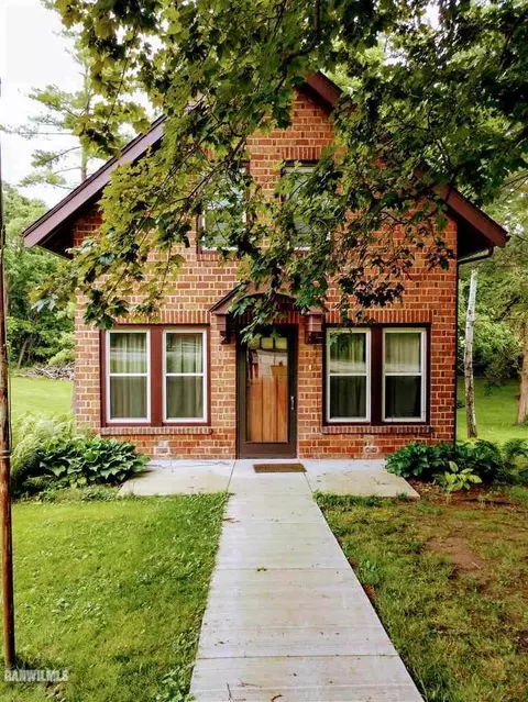 720 S Jackson St, Mount Carroll, IL 61053 photo 1