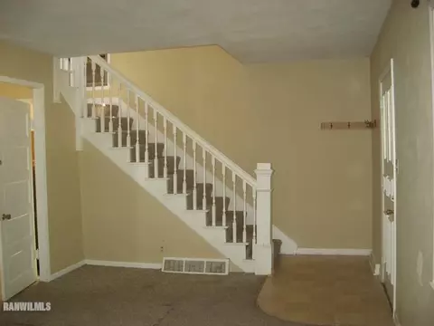 1483 S Float Ave, Freeport, IL 61032 photo 2