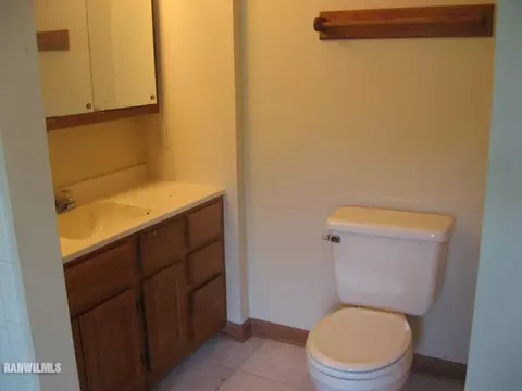 1483 S Float Ave, Freeport, IL 61032 photo 10