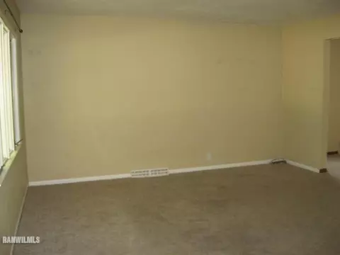 1483 S Float Ave, Freeport, IL 61032 photo 3
