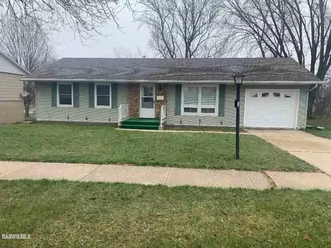 687 Shimer Dr, Freeport, IL 61032 photo 1