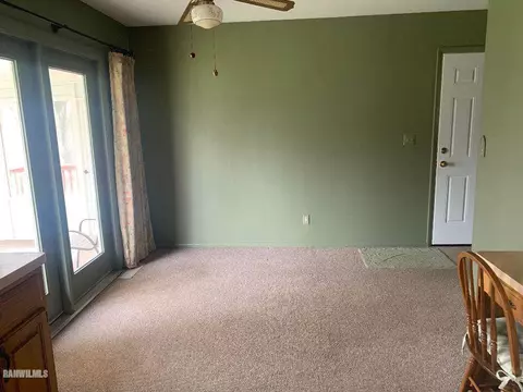 687 Shimer Dr, Freeport, IL 61032 photo 7