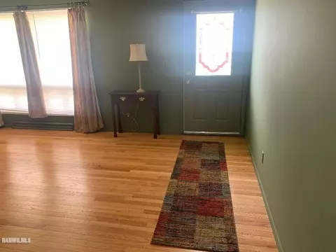 687 Shimer Dr, Freeport, IL 61032 photo 2