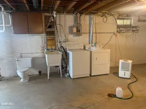 687 Shimer Dr, Freeport, IL 61032 photo 18