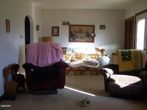 110 E 3rd St, Chadwick, IL 61014 photo 5
