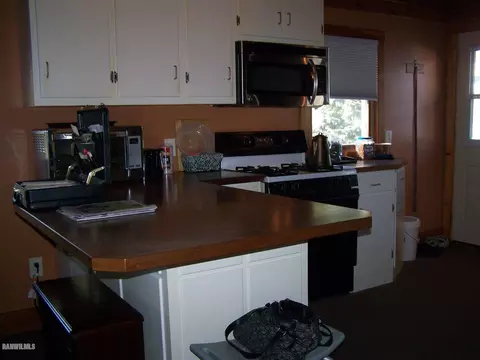 110 E 3rd St, Chadwick, IL 61014 photo 3