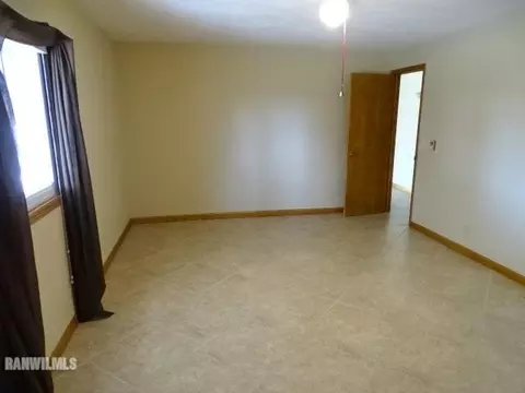 2426 Glenview Dr, Freeport, IL 61032 photo 42