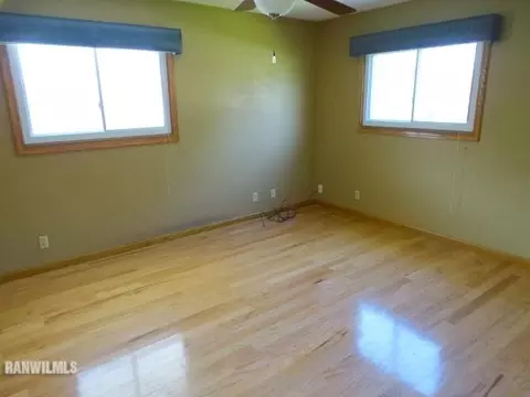 2426 Glenview Dr, Freeport, IL 61032 photo 28