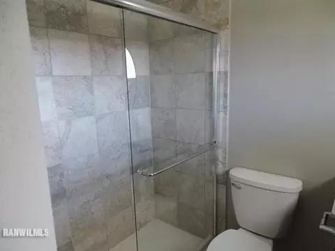 2426 Glenview Dr, Freeport, IL 61032 photo 30