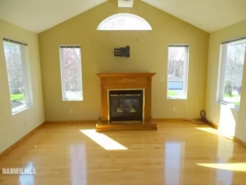 2426 Glenview Dr, Freeport, IL 61032 photo 17