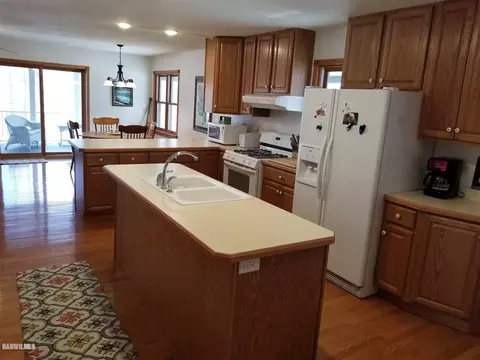6 A8 Hampton, Apple River, IL 61001 photo 9