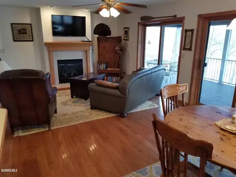6 A8 Hampton, Apple River, IL 61001 photo 14