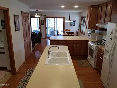 6 A8 Hampton, Apple River, IL 61001 photo 11