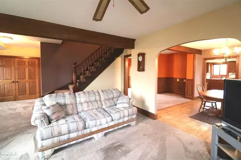 113 Calvert Ave, Chadwick, IL 61014 photo 6