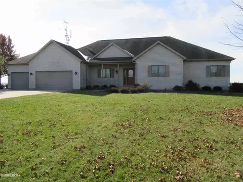 23-53 Broadview Dr, Lanark, IL 61046 photo 1