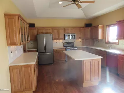 23-53 Broadview Dr, Lanark, IL 61046 photo 9